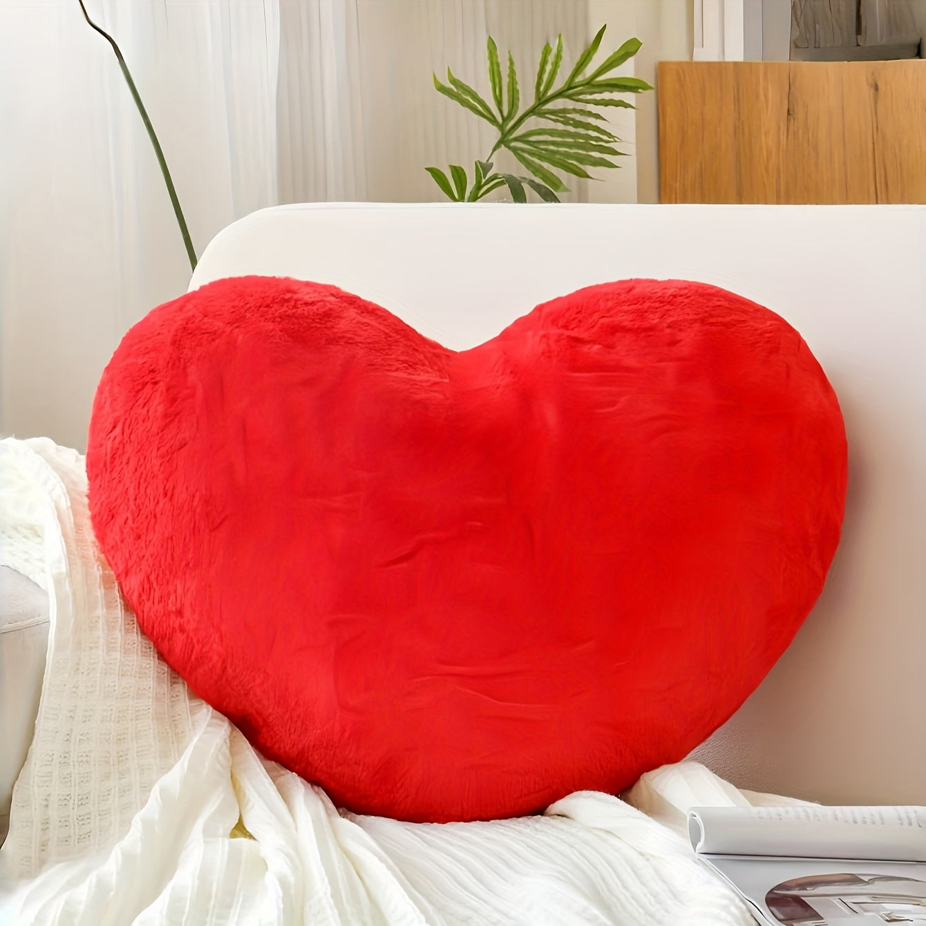 Coussin en forme de cœur - rouge / 33cm
