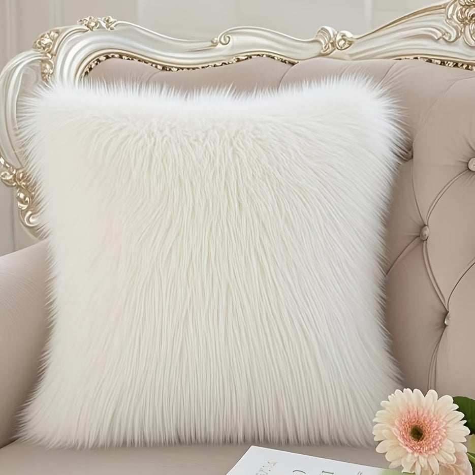 Coussin fausse fourrure