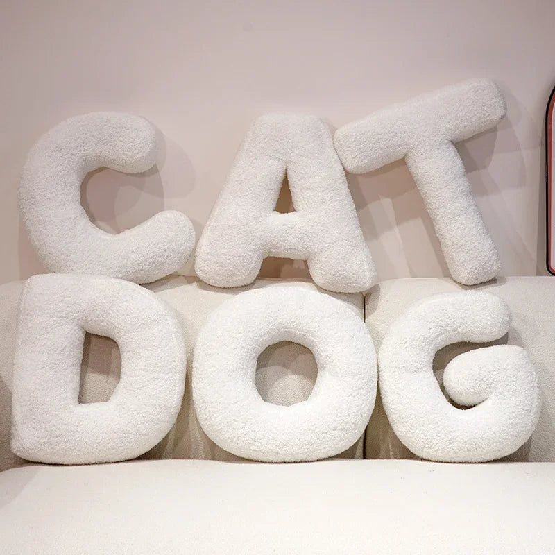 Coussin lettres
