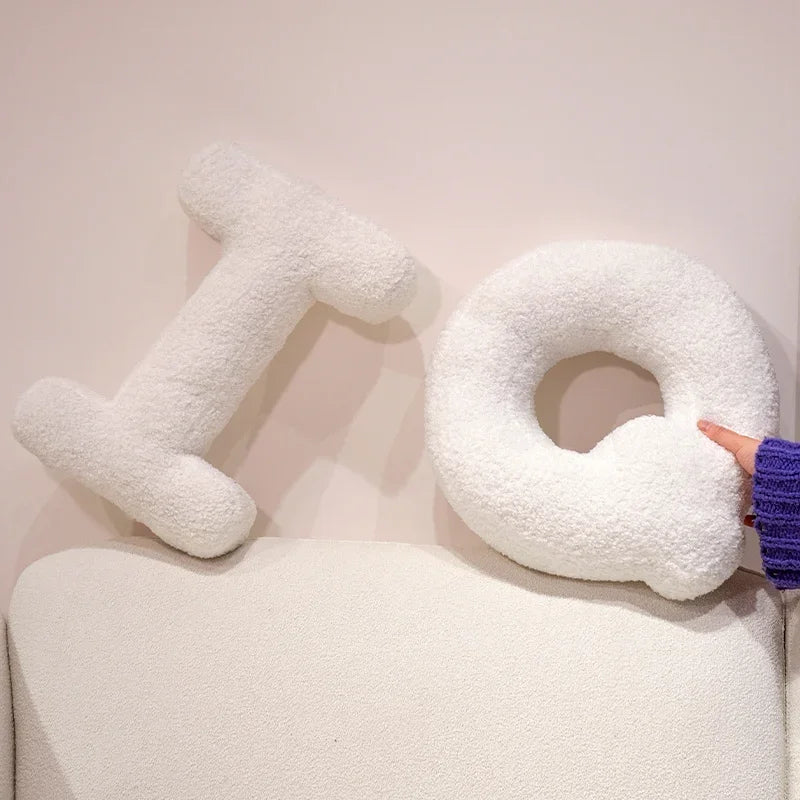 Coussin lettres
