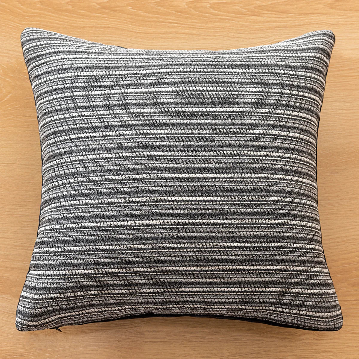 Coussin pour canapé gris