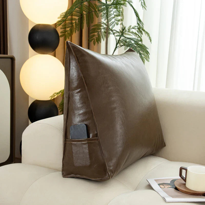 Coussin triangle - brun foncé