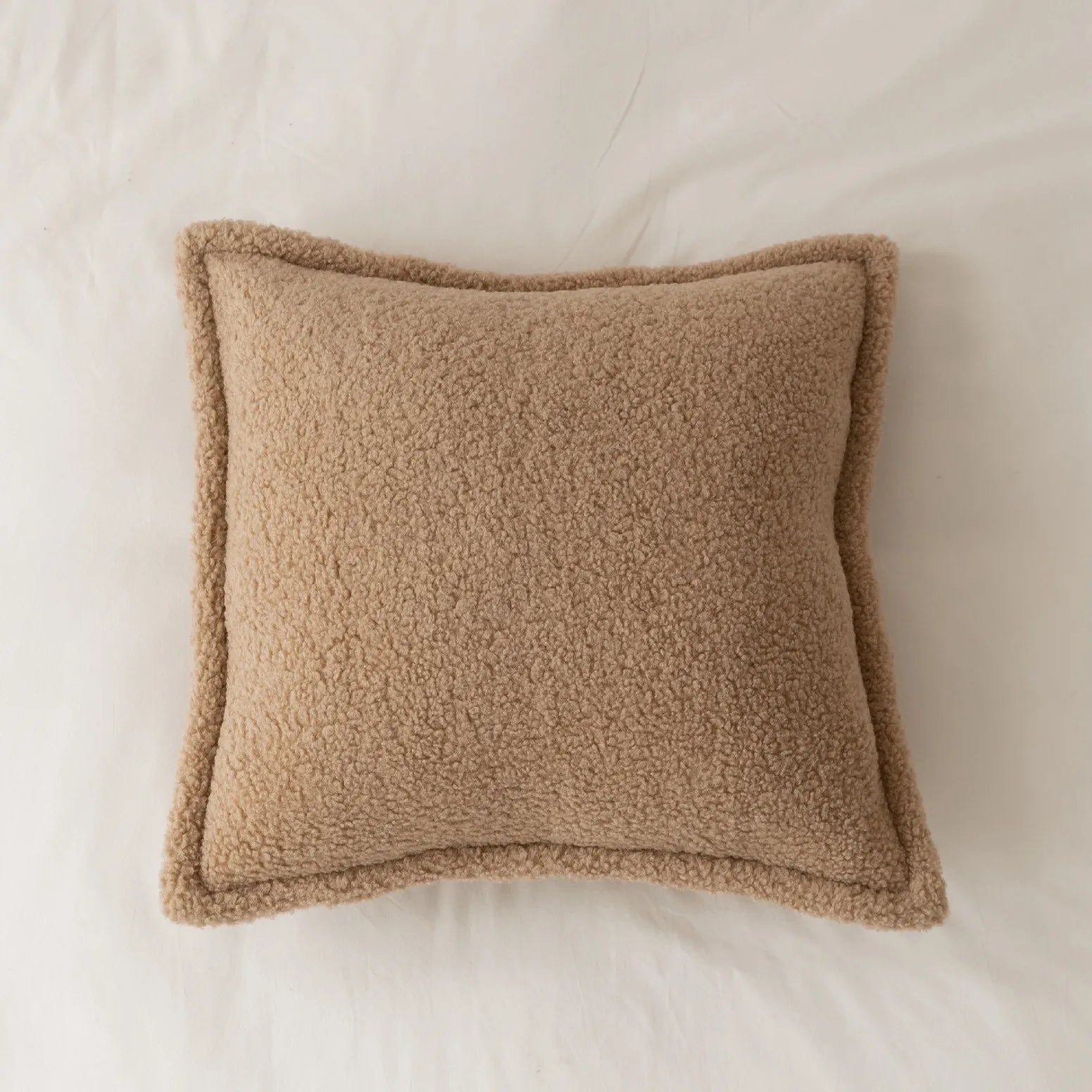 Coussins velours luxe - brun clair