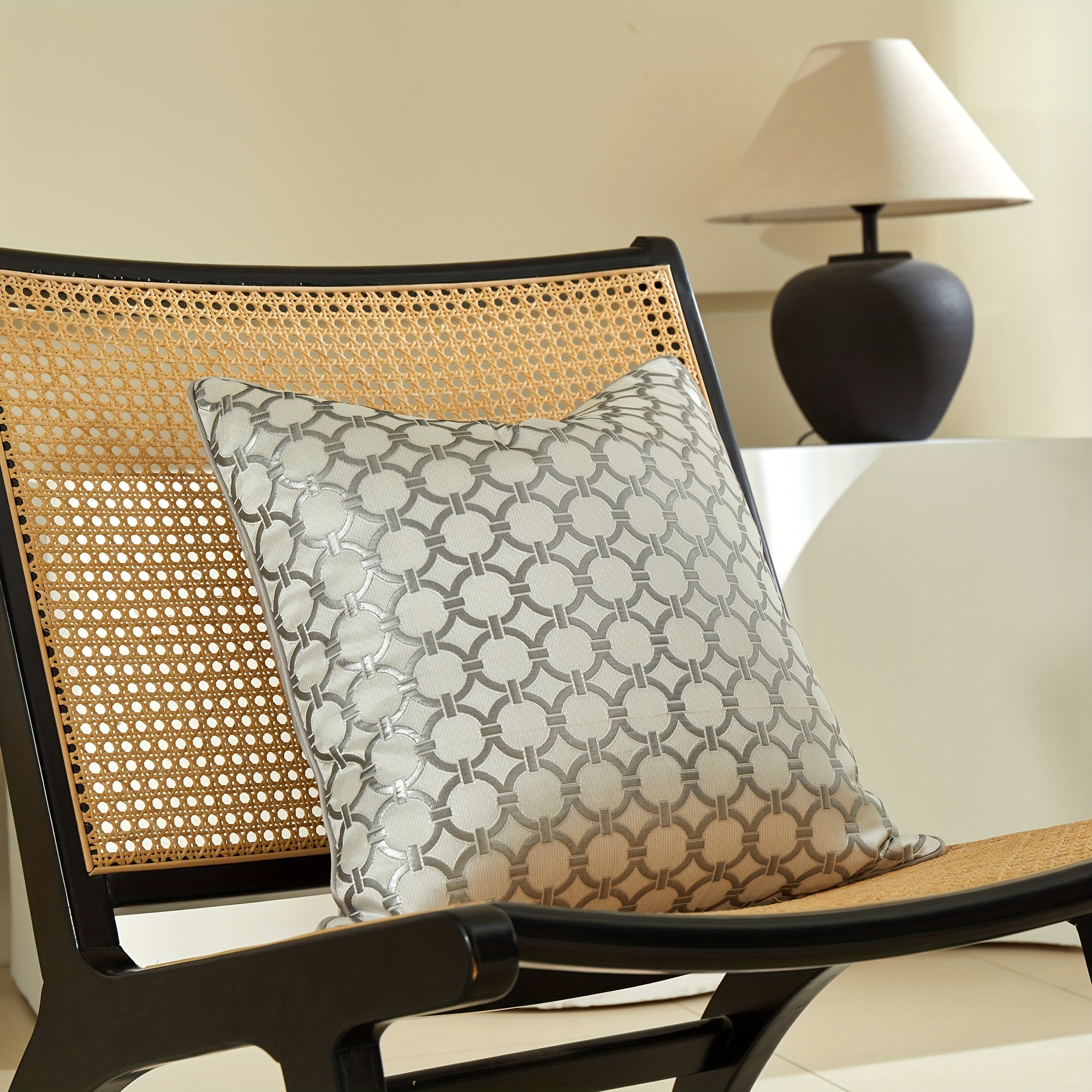 Housse de coussin argenté