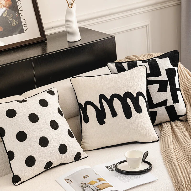 Housse de coussin noir et blanc